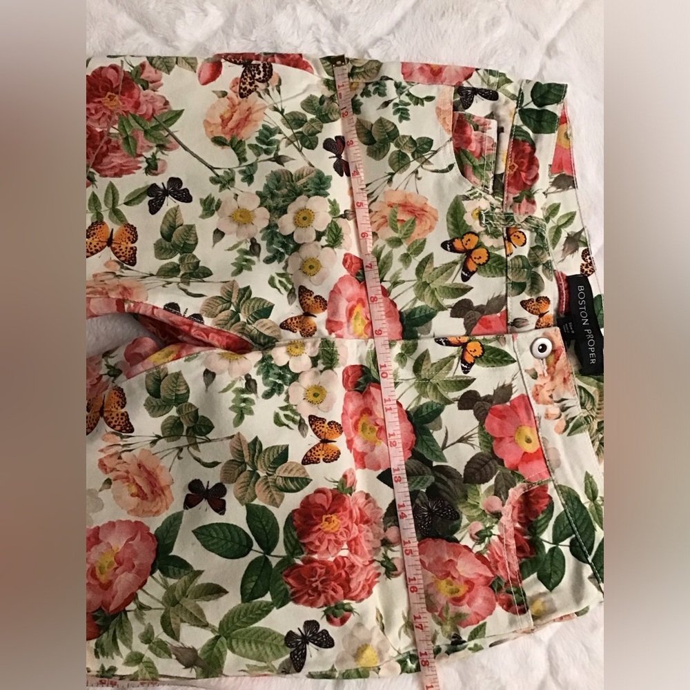 Boston Proper Leaf Print Pants - Green and White - Picture 6 of 7